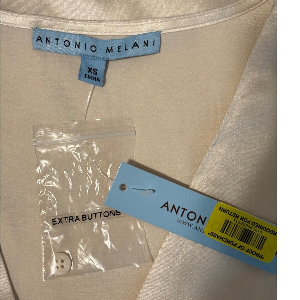 NWT Antonio Melani Silk Blend Button Front VNeck Puff Sleeve Blouse Champagne XS - Picture 5 of 8